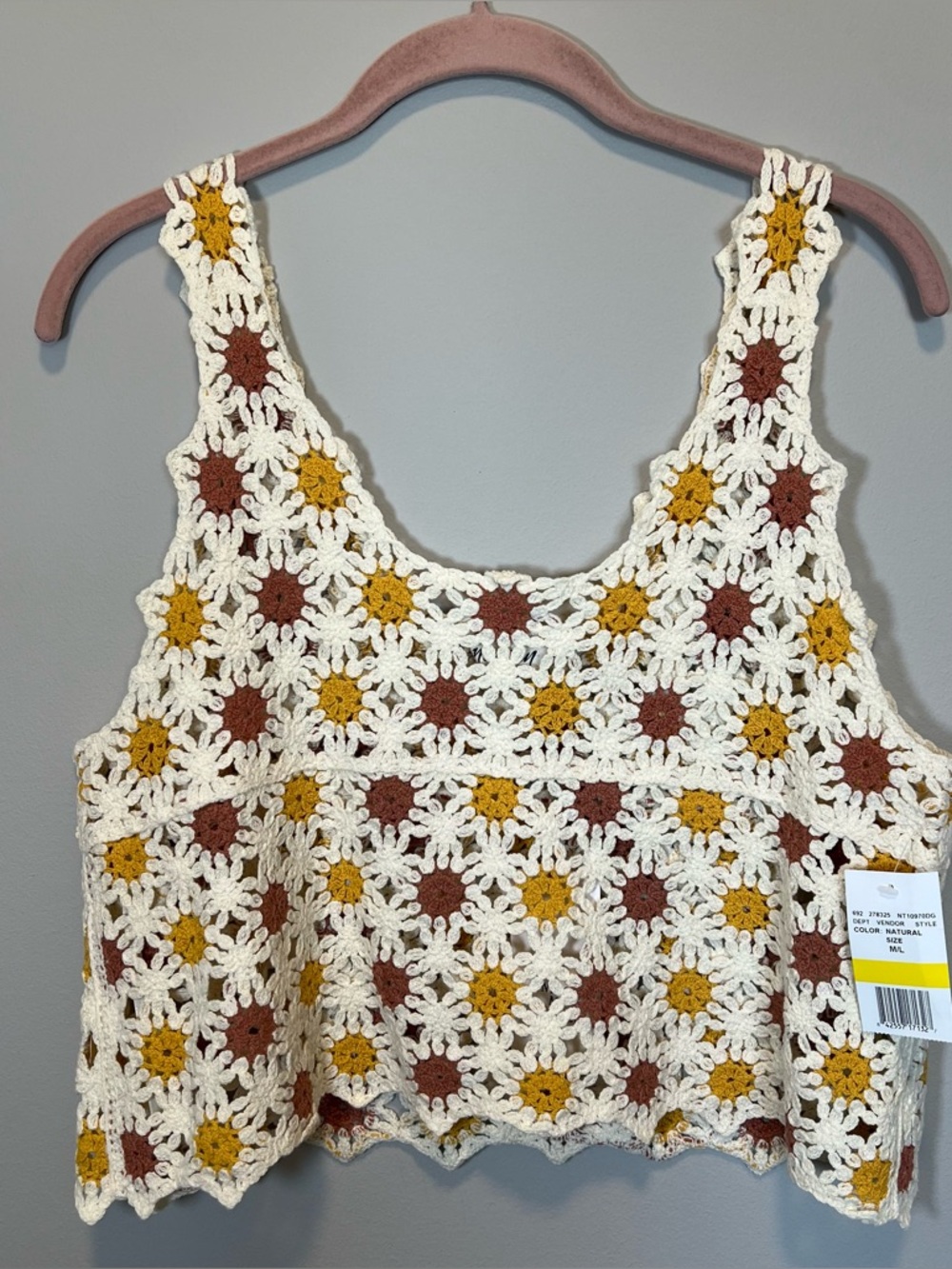 New In Women’s Cream Pink Yellow Crochet Knit Tank Top M/L NWT